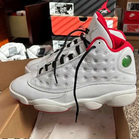 Jordan 13 retro ‘History of Flight’ Sz. 8 men’s - Picture 6 of 7